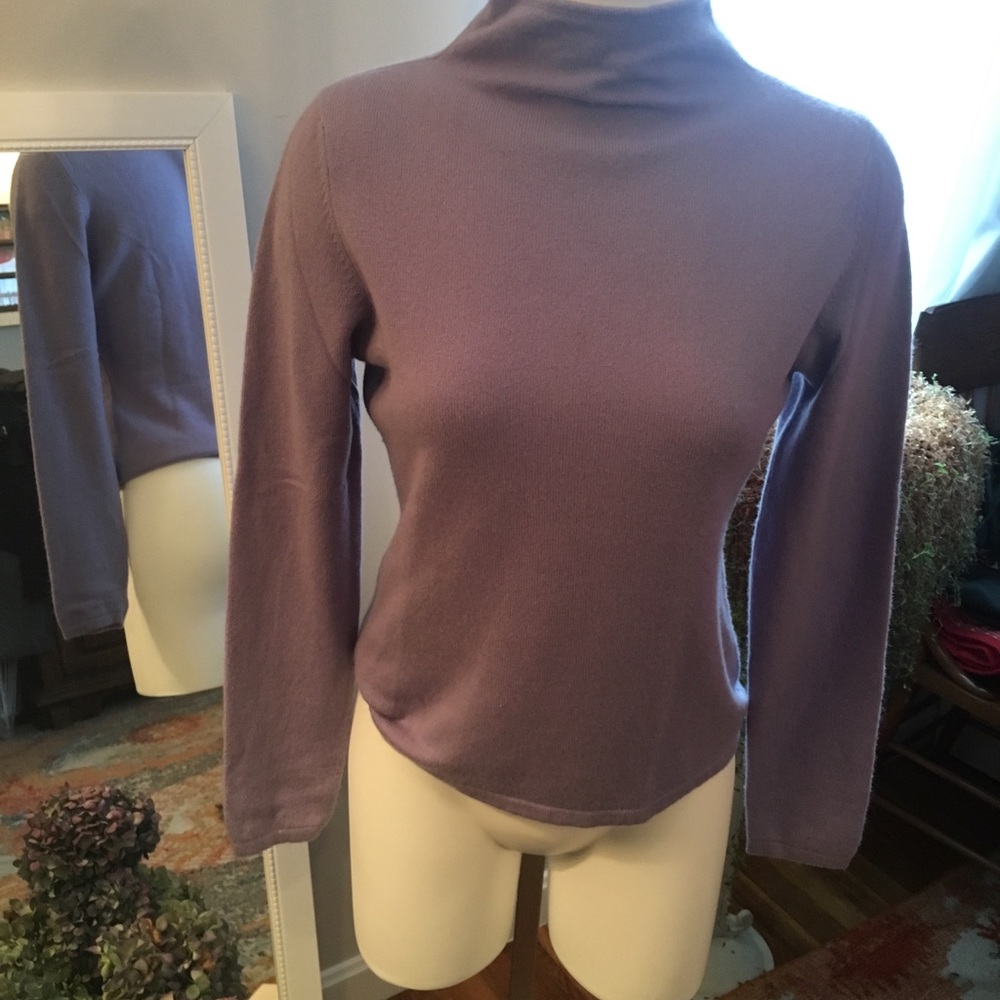 🔥CASHMERE SALE!!!🔥 Lilac purple mock turtleneck